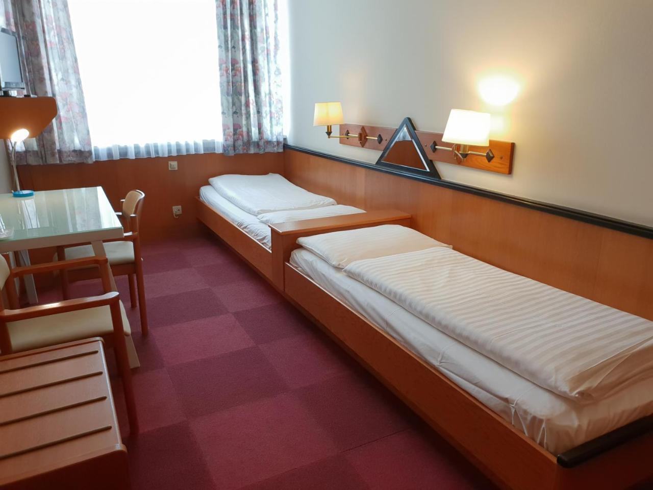 Parkhotel Krems Exterior photo