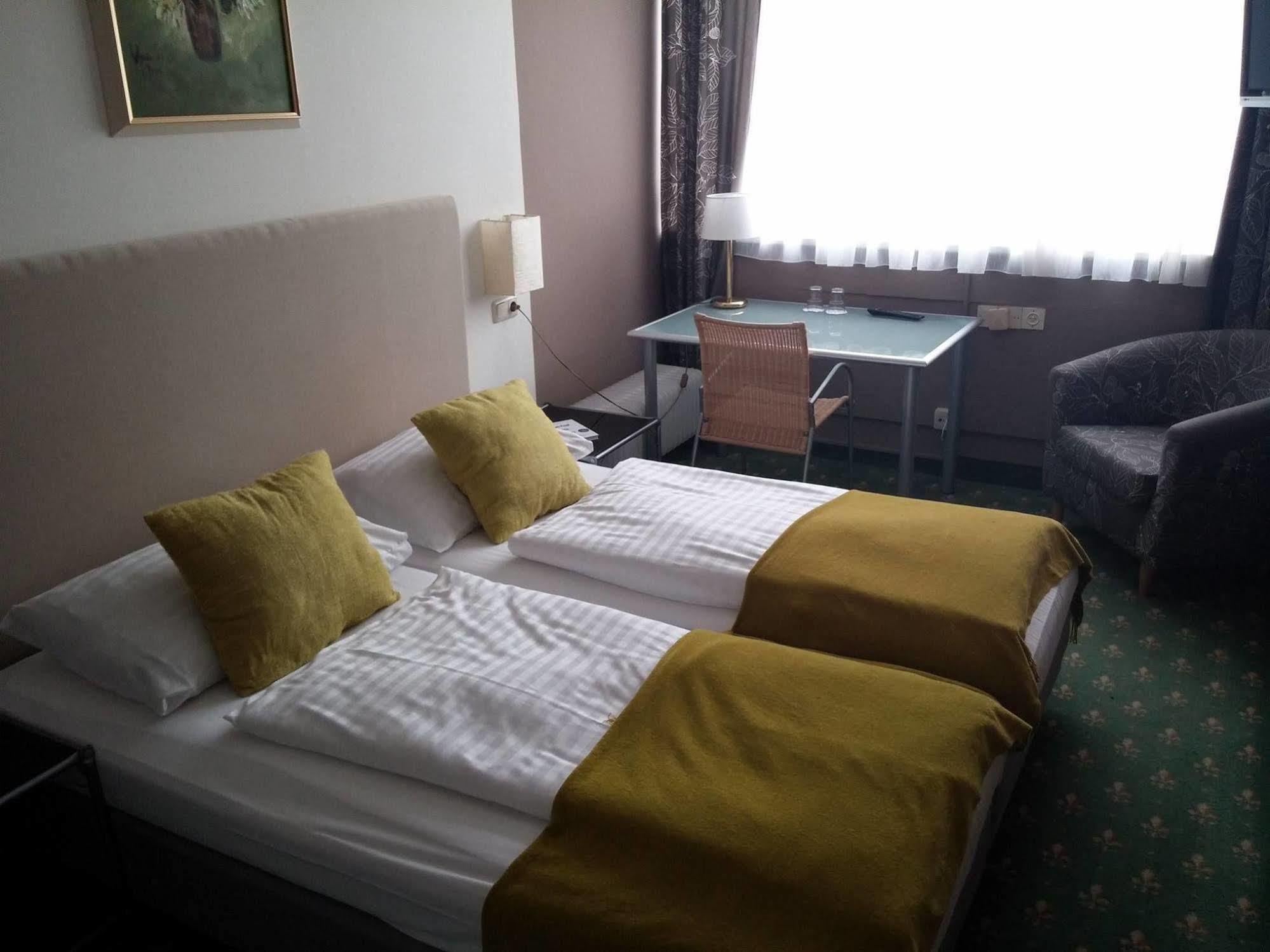 Parkhotel Krems Exterior photo
