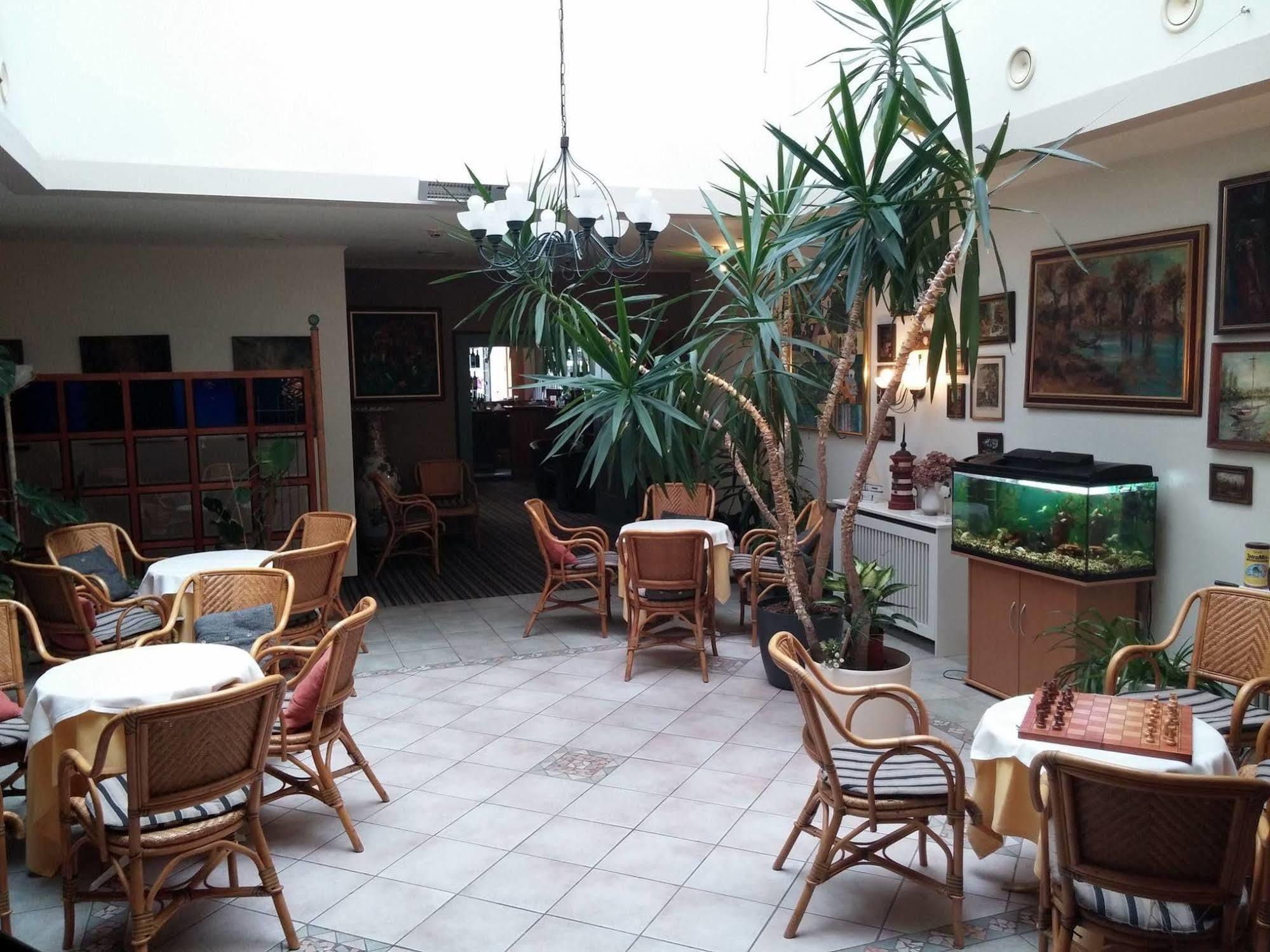 Parkhotel Krems Exterior photo